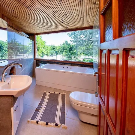 Magnificent House With Jacuzzi And Shared Pool In Bodrum * Bodrum